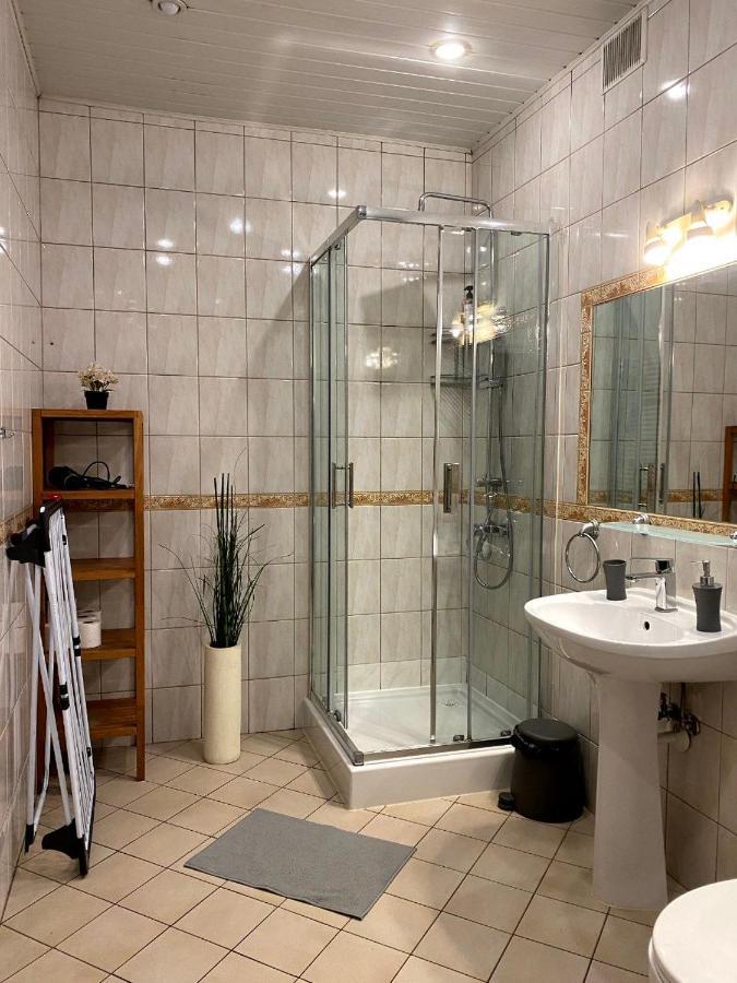 Lares And Penates Apartman Krakkó Kültér fotó