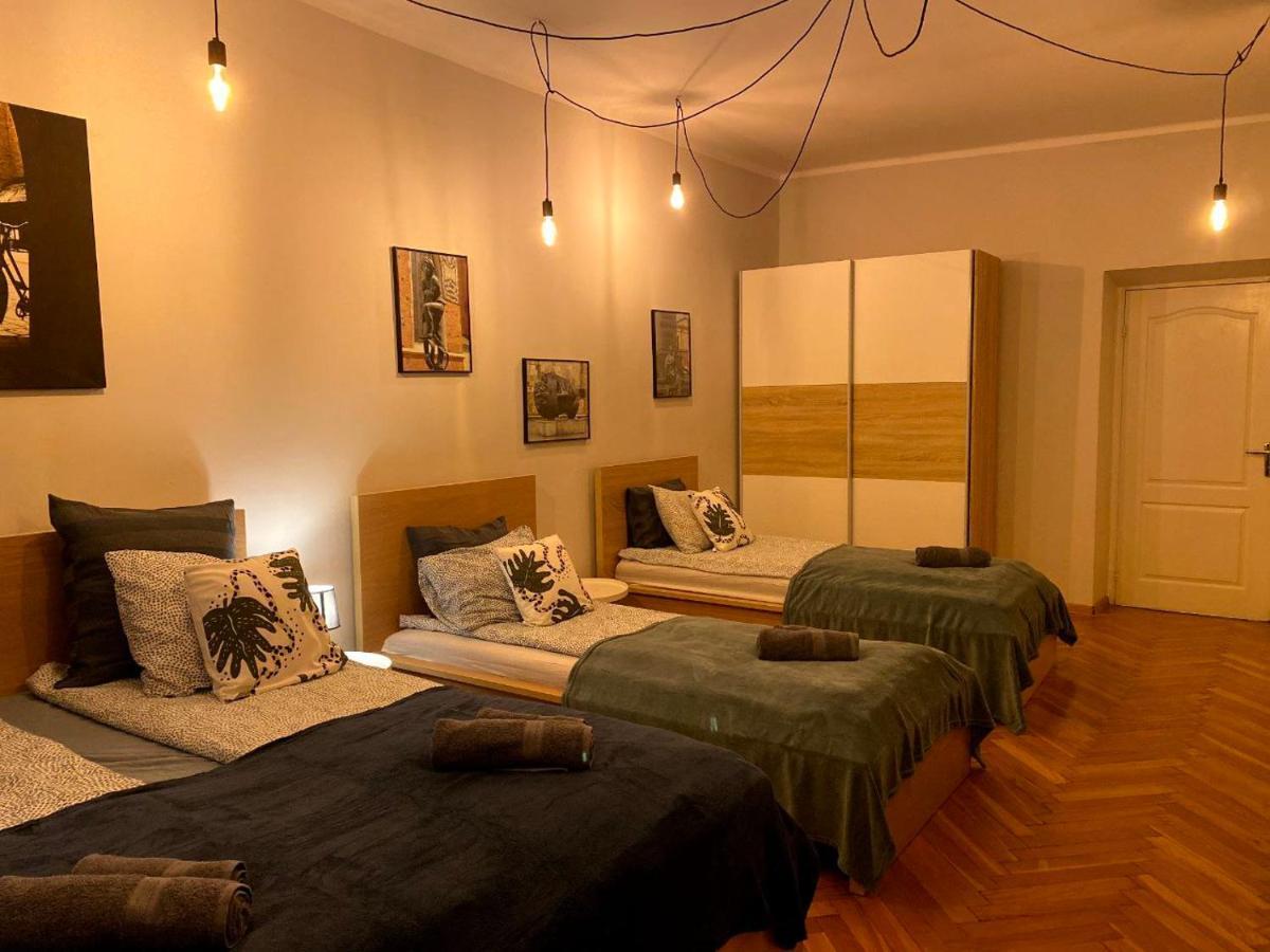 Lares And Penates Apartman Krakkó Kültér fotó