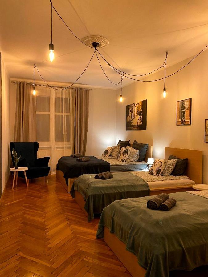 Lares And Penates Apartman Krakkó Kültér fotó